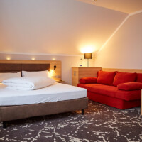 Deluxezimmer mit Schlafsofa im BED&BREAKFAST HOTEL ERBER in Ismaning bei München