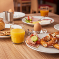 Frühstück im BED&BREAKFAST Hotel Erber in Ismaning